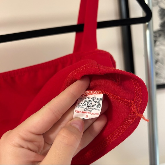 Red co-ord two piece pantsuit set, crop top and flare pants in size small - Picture 5 of 6